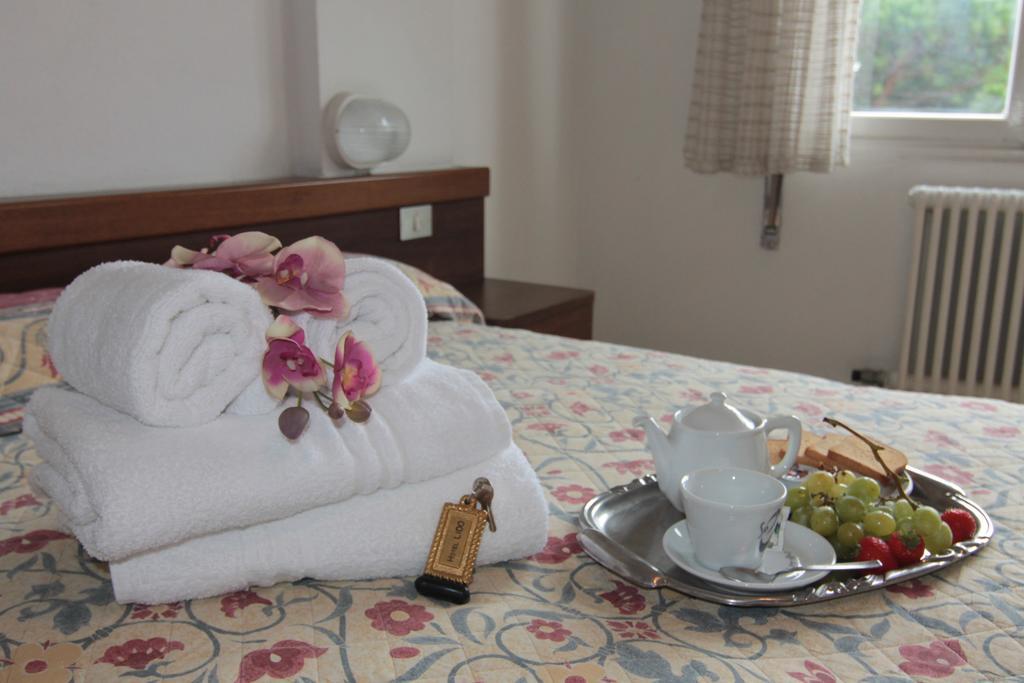 Hotel Lido Pietra Ligure Zimmer foto